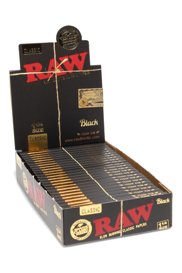 RAW | Black 1 1/4 | Rolling Papers | 110mm